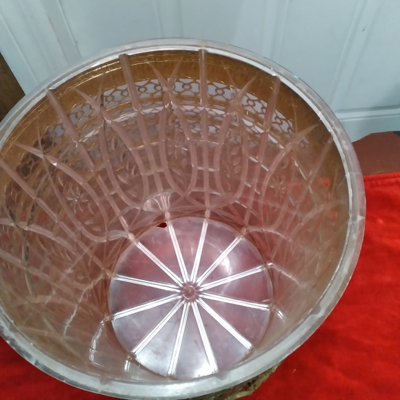 Waste/garbage can - Picture 4 of 7